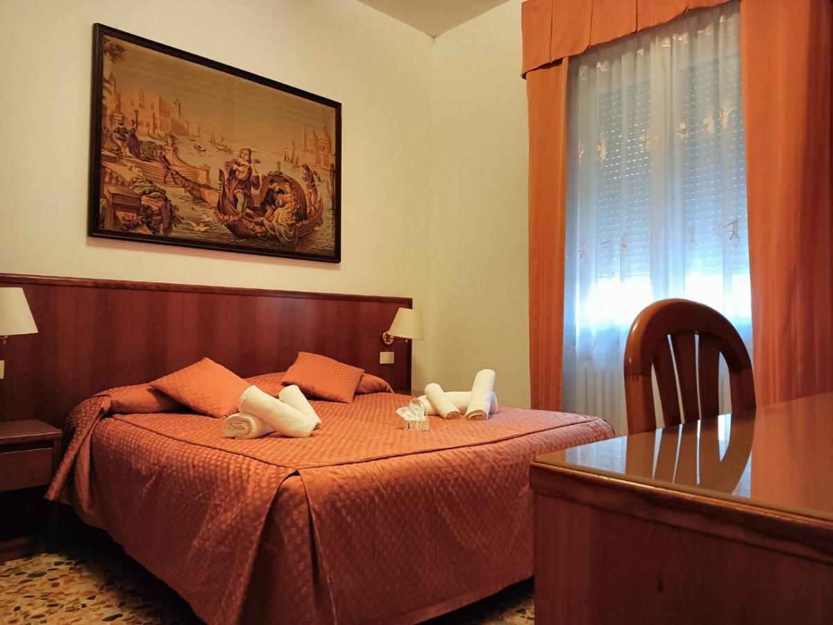 Hotel Domus Cesena Extérieur photo