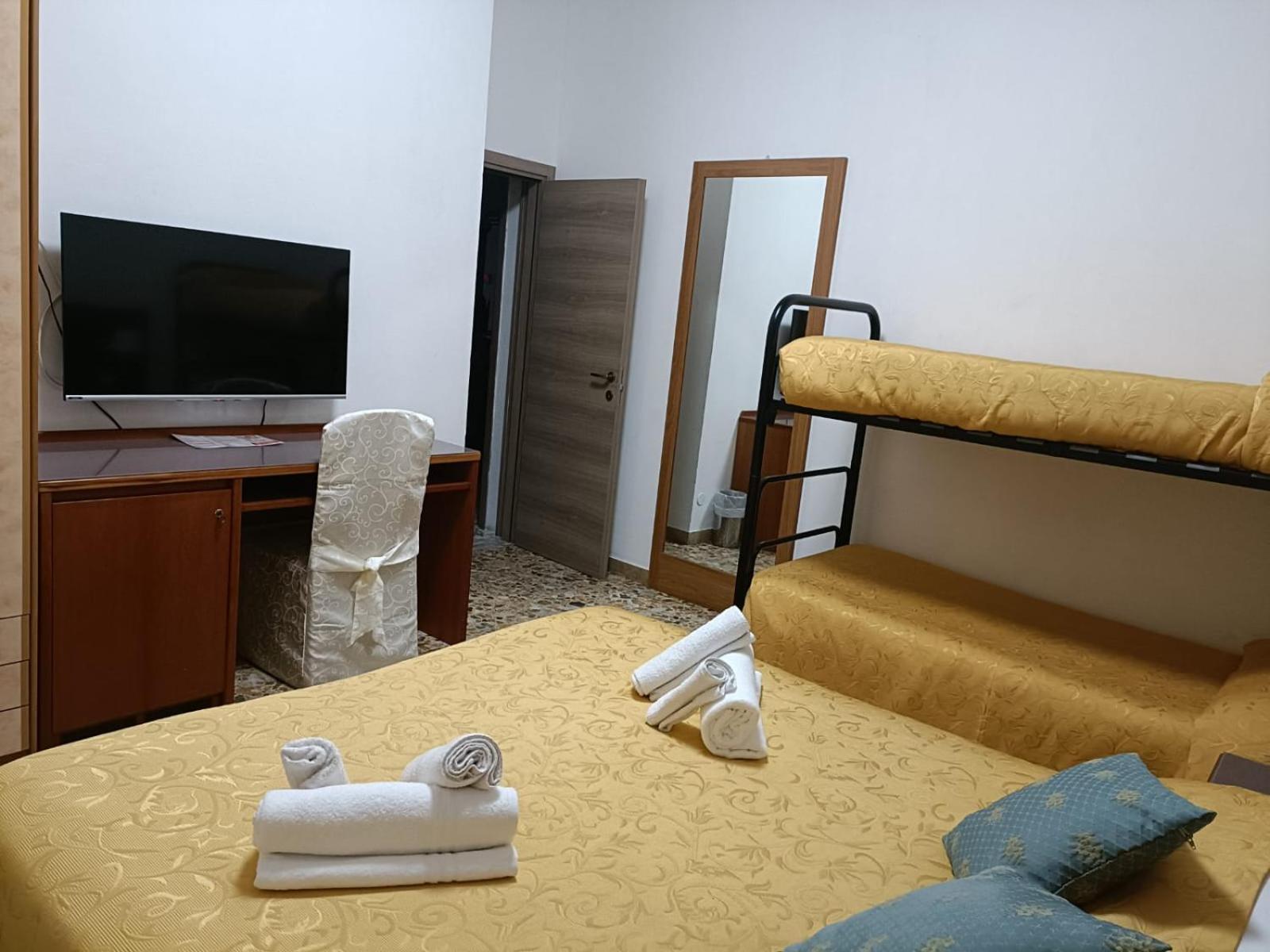 Hotel Domus Cesena Extérieur photo